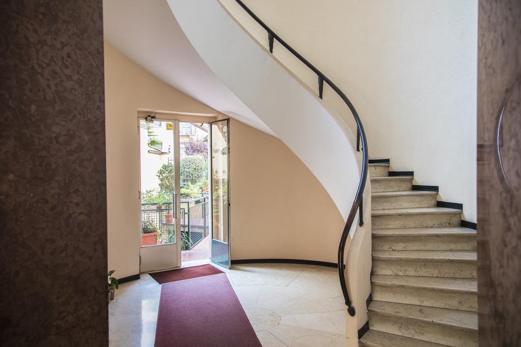 Hemeras Boutique Homes - Design Flats Near The City Center Milan Exterior photo